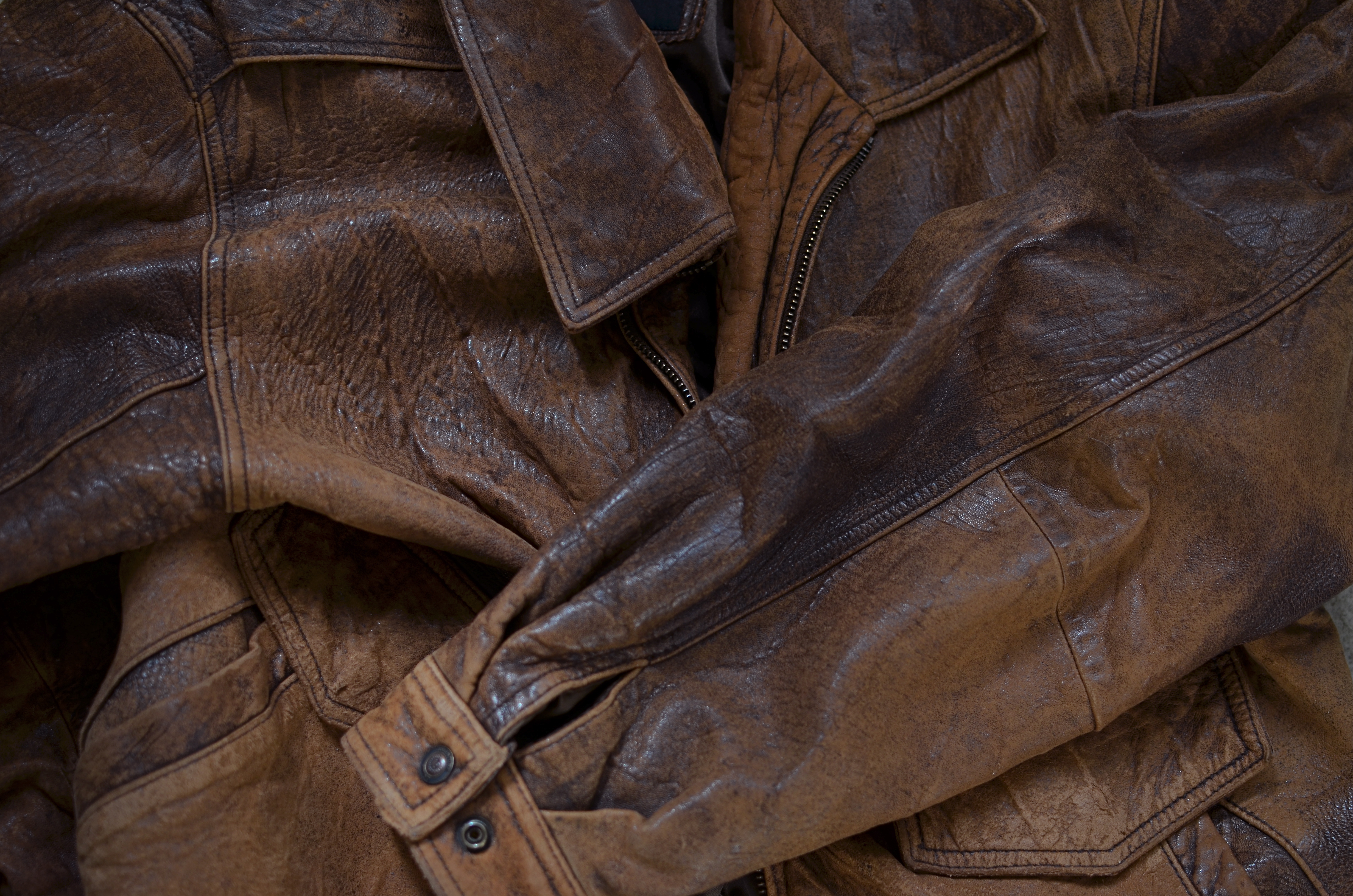 Old Faithful, the jacket that has accompanied me on more shoots than any other single piece of "gear". 1/200 sec., f/2.8, ISO 100, 35mm.