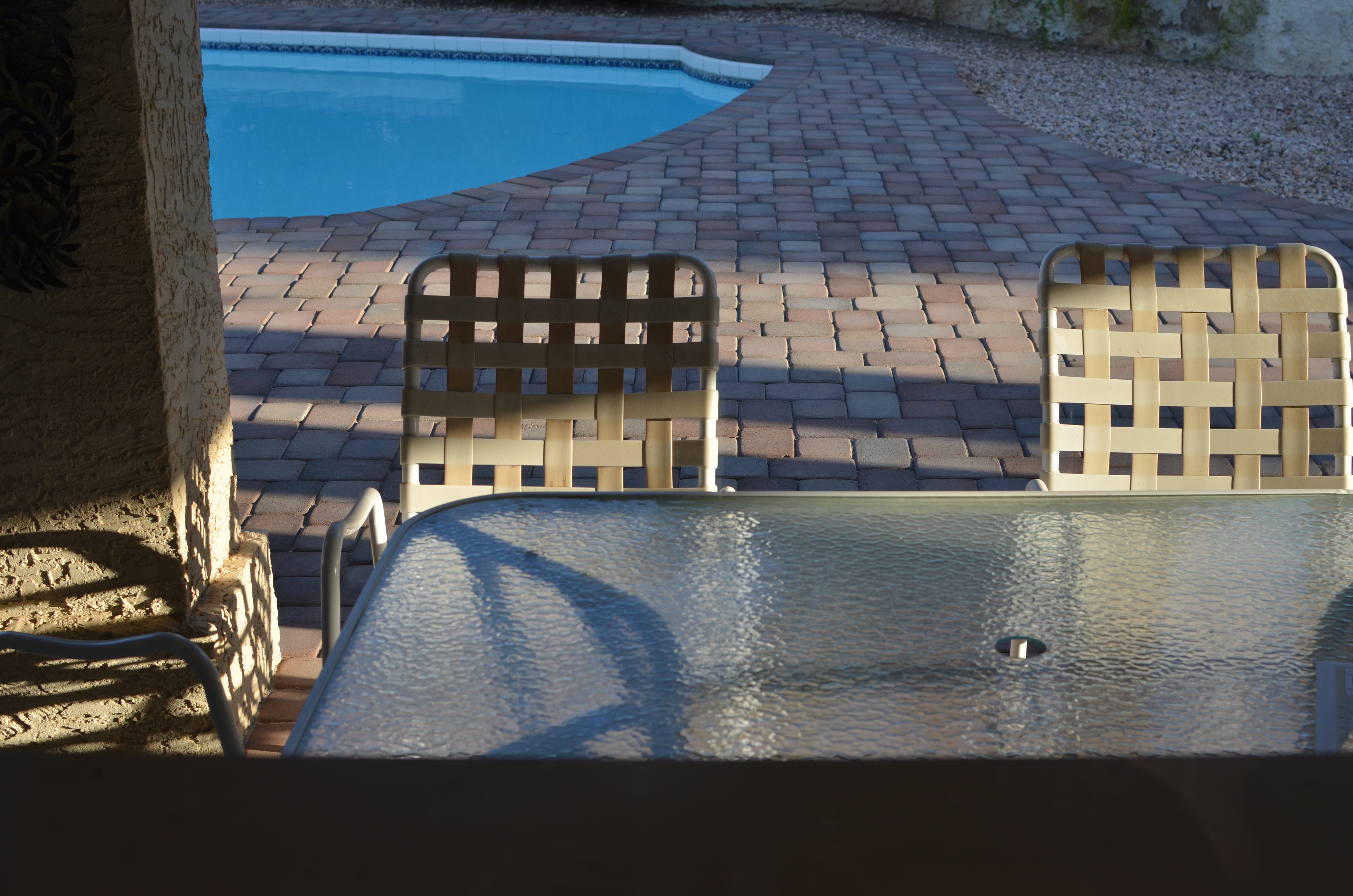 Ordinary, familiar subject matter, yes, but for a few moments its display of light was all the "subject" I needed. 1/200 sec., f/5.6, ISO 100, 35mm.