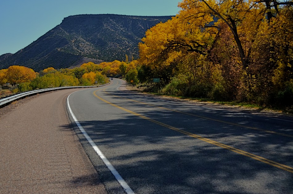 Abiquiu, New Mexico, October 8, 2013. 1/400 sec., f/5.6, ISO 100, 30mm.