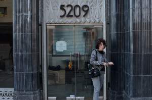 Whoops, I wasn't ready. 1/100 sec., f/5.6, ISO 100, 35mm.