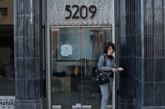 Whoops, I wasn't ready. 1/100 sec., f/5.6, ISO 100, 35mm.