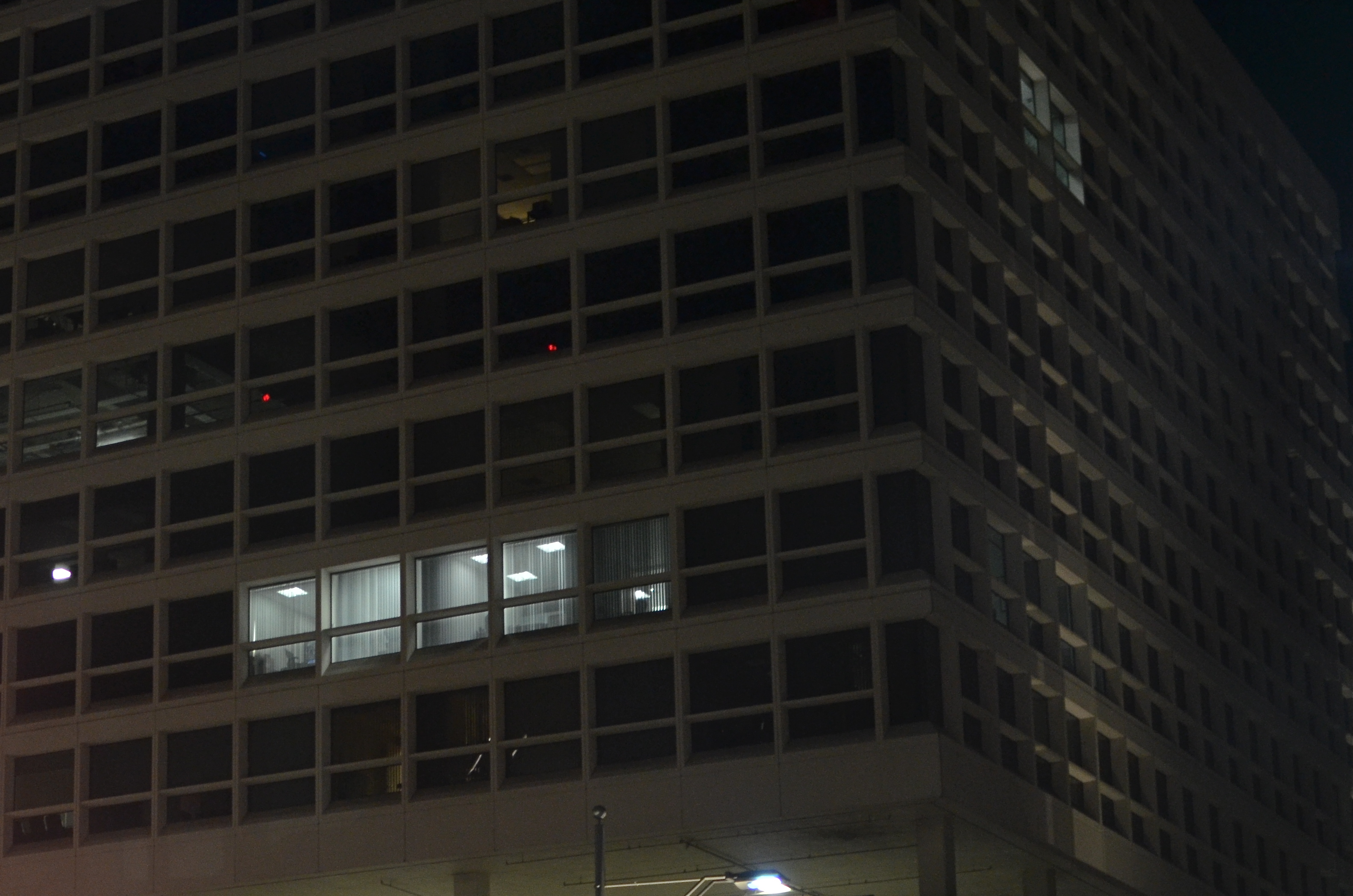 What's left out is as vital as what's shown. 1/50 sec., f/1.8, ISO 640, 35mm.