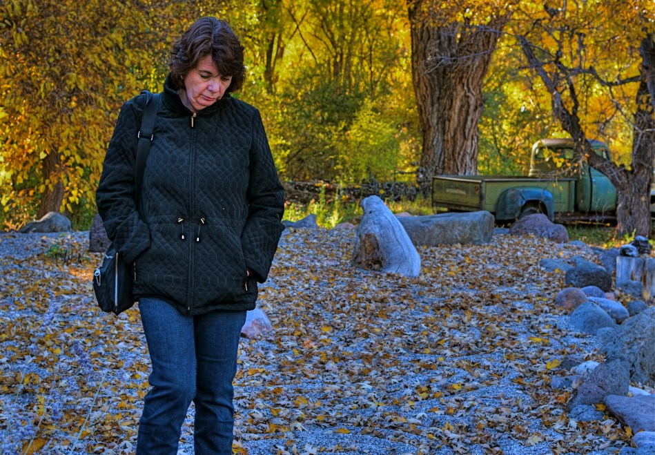 1/80 sec., f/5.6, ISO 100, 35mm.