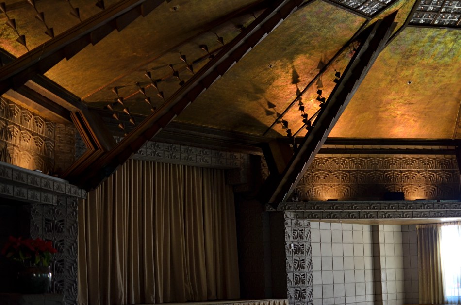 Staging, 2013. 1/80 sec., f/1.8, ISO 320, 35mm.