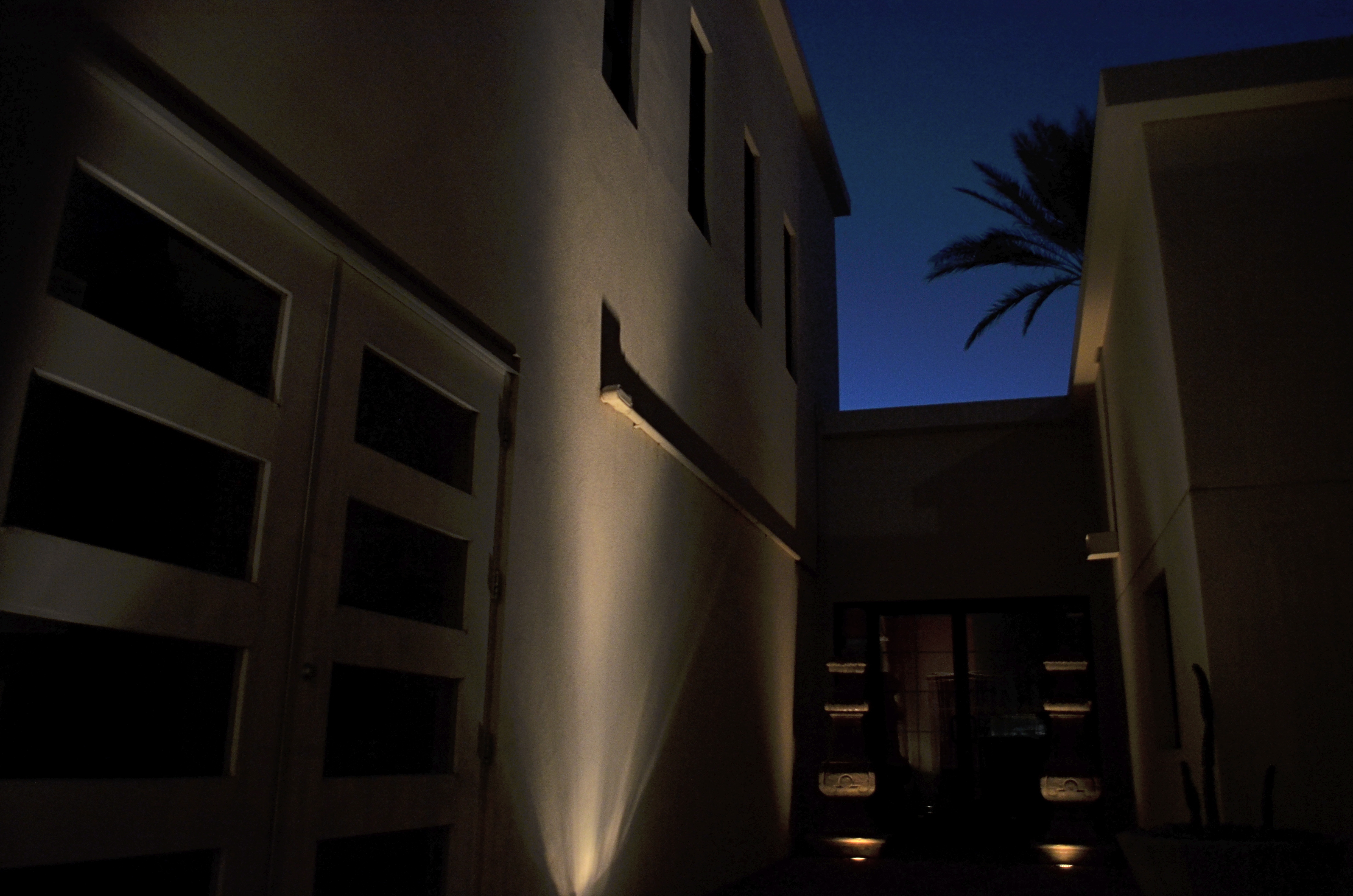 A dead end? Not once the sun goes down. 1/10 sec., f/3.5, ISO 500, 18mm