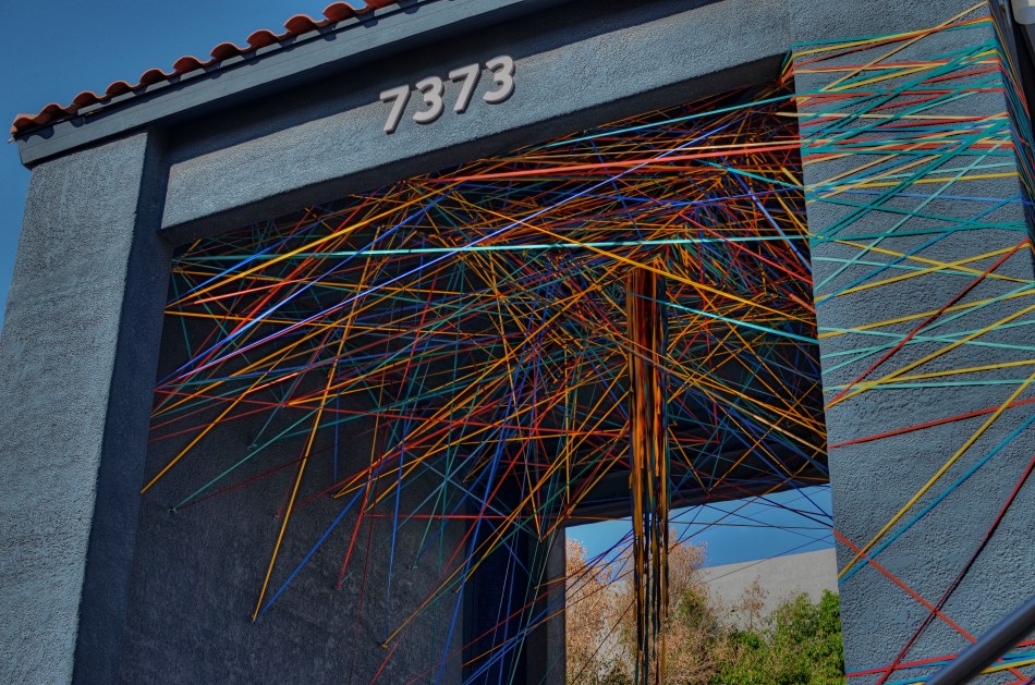 1/320 sec., f/5.6, ISO 100, 35mm.