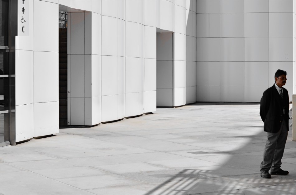 1/320 sec., f/5.6, ISO 100, 35mm.