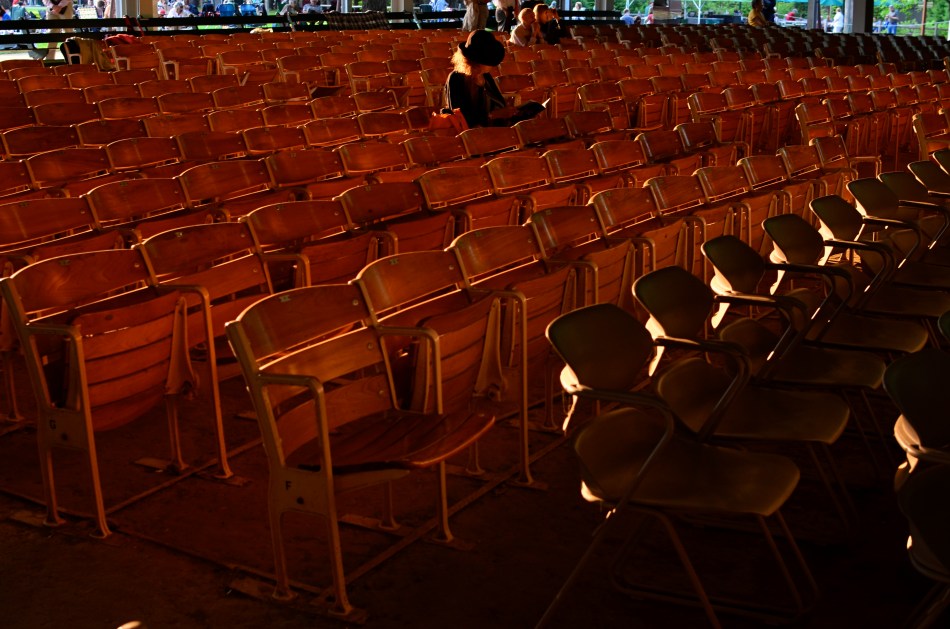 Shooting manually means learning to trust that you can capture what you see. 1/160 sec., f/5.6, ISO 100, 18mm.