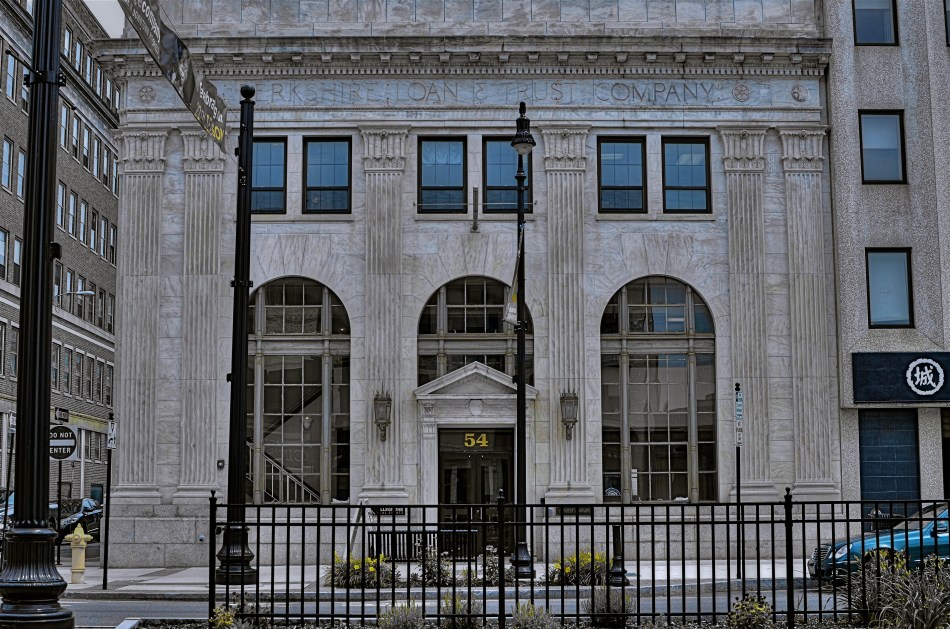 Image made using Nikon's in-camera "selective color" effect, programmed to highlight blue and gold hues only.