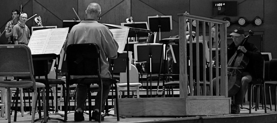 This Tanglewood rehearsal photo was at least 2/3rds bigger in the original, but a severe crop highlights a relationship between these players that the bigger image buried. 