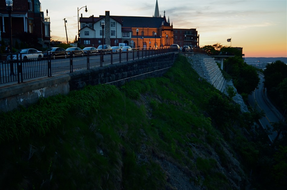 Mount Washington, the urban district that sits on a bluff overlooking downtown Pittsburgh. 1/60 sec., f/1.8. ISO 250, 24mm.