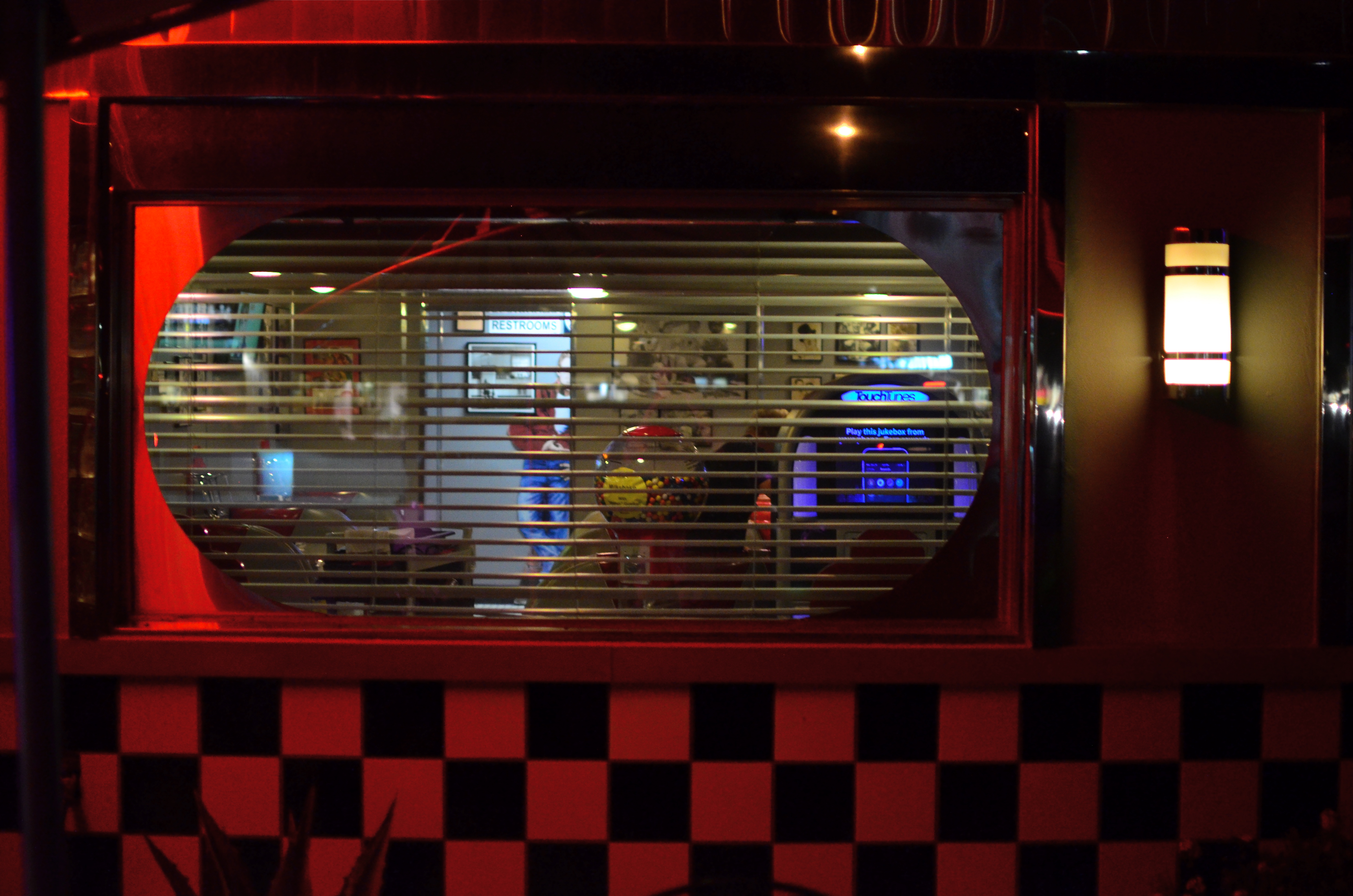Diner-Vision, 2015.
