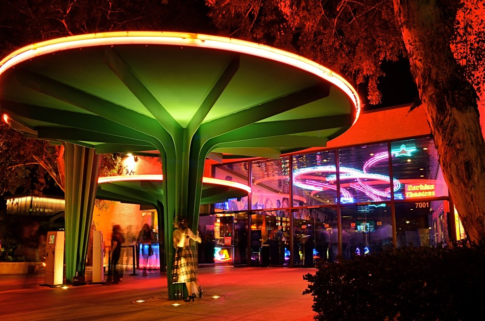 Later that same day: the Camelview's last neon-lit night of glamour. 