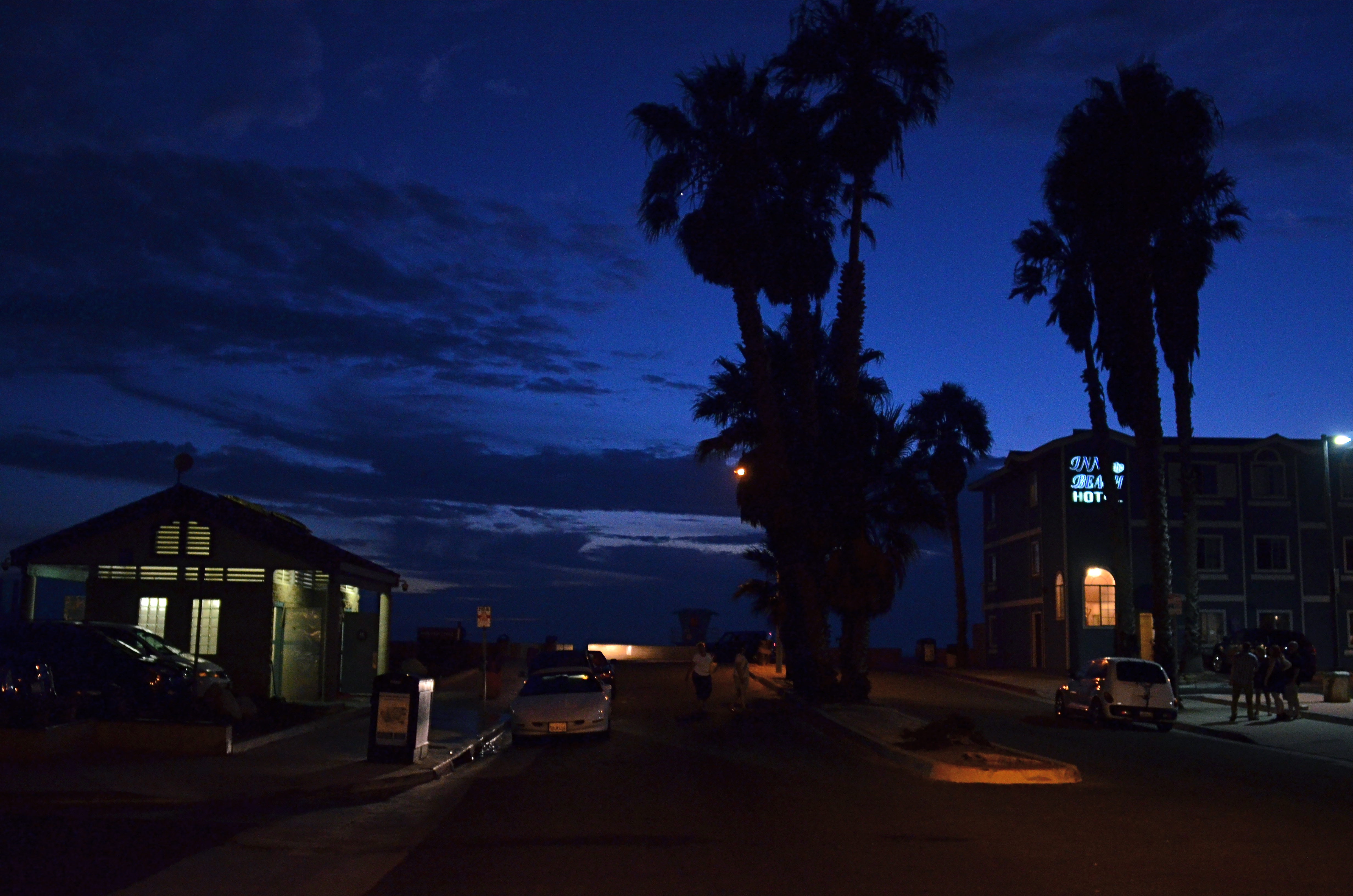 Here Comes The Night (2015). 1/40 sec., f/2.8, ISO 1600, 24mm.