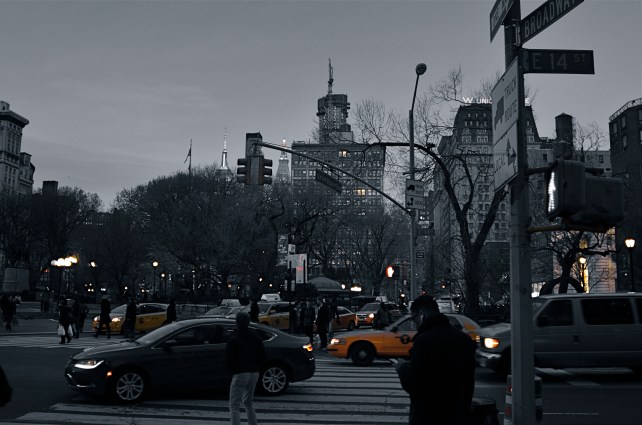 A classic selective saturation effect. 