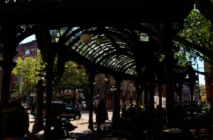 The same shot in color is a bit too charming. 