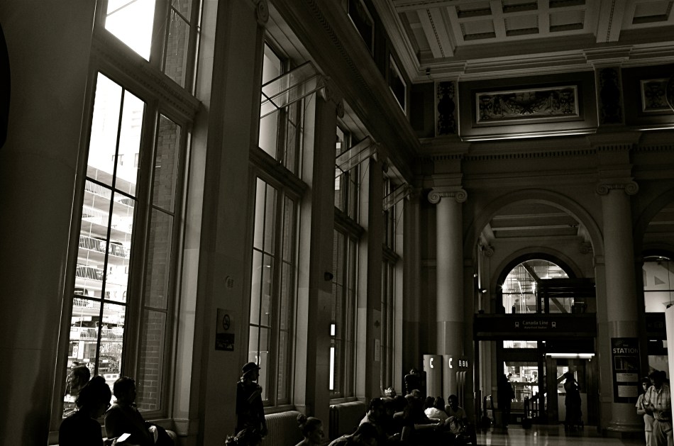 When people are mere compositional components in a scene, is that still "street photography"?